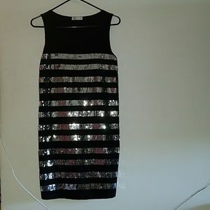 Short dress with sequences on front only