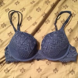 Victoria's Secret Very Sexy Push-up Bra 34B