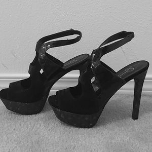 Jessica Simpson platform heels 6.5 Black