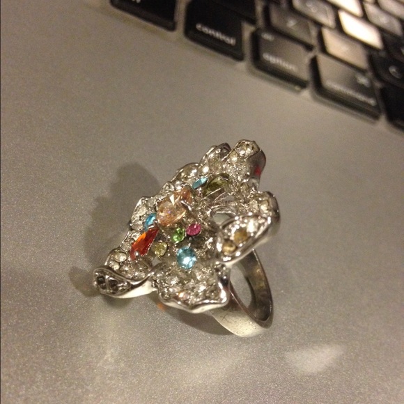 Crystal rose ring- Size 7-8 - Picture 3 of 3