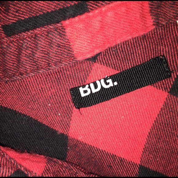 ❌SOLD❌❤️Urban Outfitters cropped flannel shirt❤️ - Picture 2 of 3