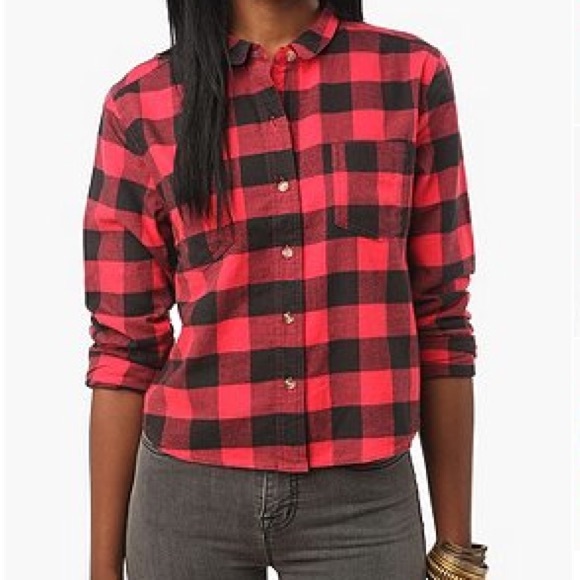 ❌SOLD❌❤️Urban Outfitters cropped flannel shirt❤️ - Picture 3 of 3
