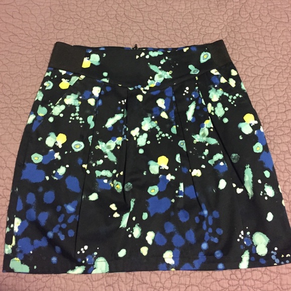 H&M "paint splatter" patterned bubble skirt