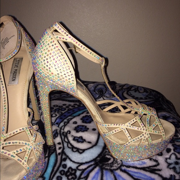 Cream suede stilettos//Steve Madden