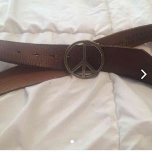 Peace sign belt