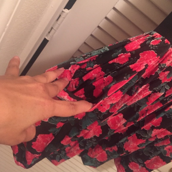 Pool Summer Dress - Picture 3 of 4
