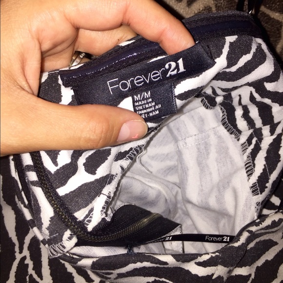 Forever 21, Zebra print Dress! 🎀 - Picture 3 of 3