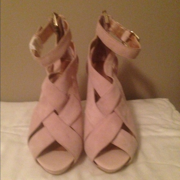 Shoes - Picture 2 of 3
