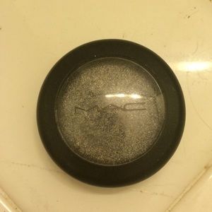 Mac Pressed Pigment Jet Couture