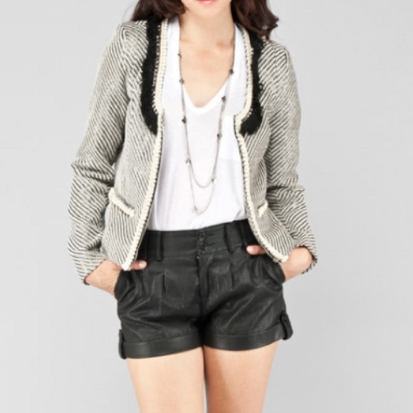 ARYN K FITTED TWEED JACKET WITH BEADED PEARL TRIM - Picture 1 of 4