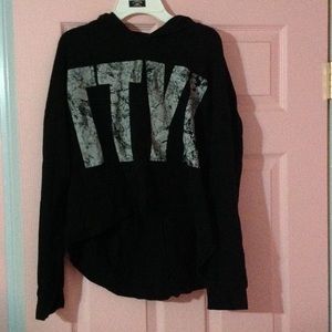 Ttyl - black sweater, long sleeve.