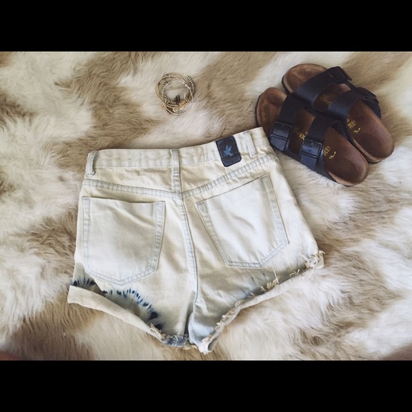 💥SOLD💥One Teaspoon tie-dye High waisted short - Picture 2 of 3