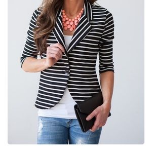 Stripped Blazer✈️📦📦📦