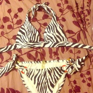 Victoria's Secret zebra print bikini 👙
