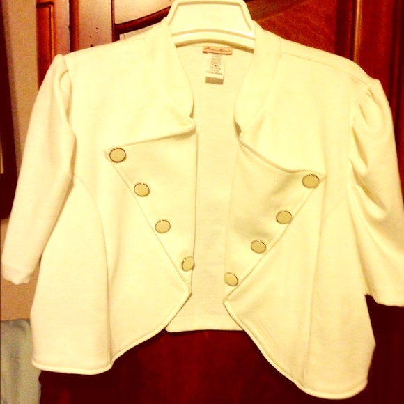 Cute white jacket