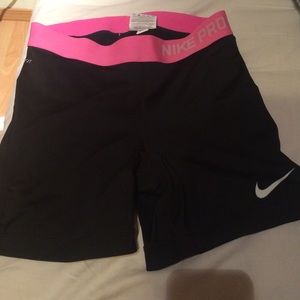 Nike pro