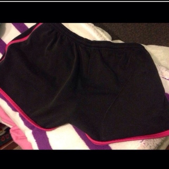 Puma shorts - Picture 3 of 3