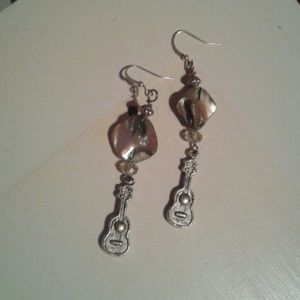 GUITAR LOVE Earrings