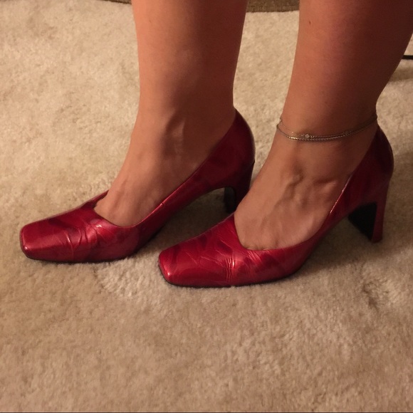 Hot Red shoes!!