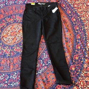 •Black Skinny Jeans•