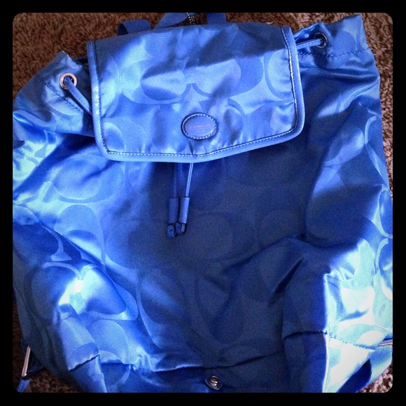 💯% real blue coach back pack