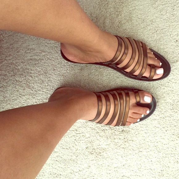 Kenneth Cole sandals