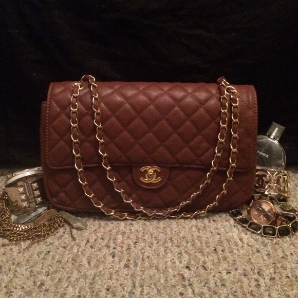 ✨SALE!✨ Jumbo Quilted Handbag