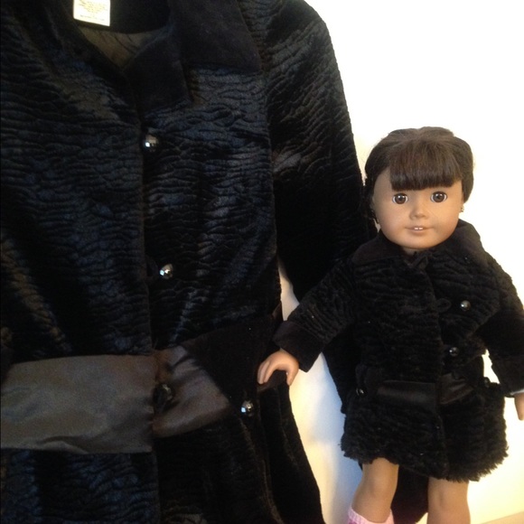 Winter coat for Girl or doll by American Girl - Picture 3 of 3
