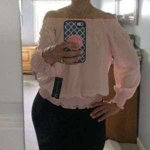 Off the shoulder shirt. 3/4 sleeve