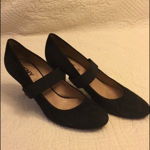 DKNY SUEDE SHOES