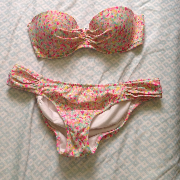Victoria secret bikini( bottom only)
