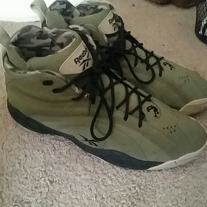 Reebok Shaqnosis (Barracks)