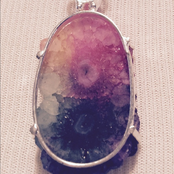 Druzy & Quartz necklace.                    "NWOT" - Picture 3 of 4