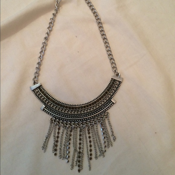 Statement necklace