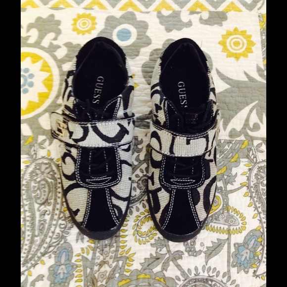 Black Guess sneakers