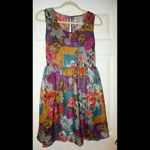 NWOT. Cute floral summer dress.