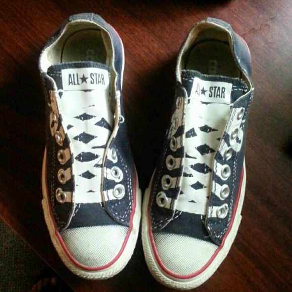 Converse size 5.women's size 7