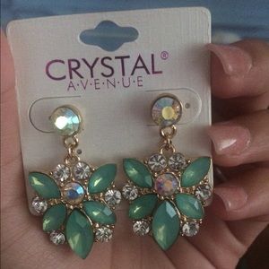 Brand New Teal earrings 😍✔️🔰