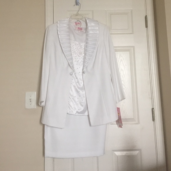 White three piece skirt suit