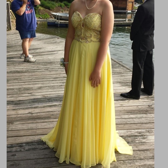 Size 8 MacDugal prom dress