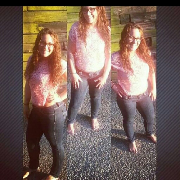 Pink see thru lace top - Picture 3 of 3