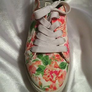 \RESERVED/ Floral Creepers