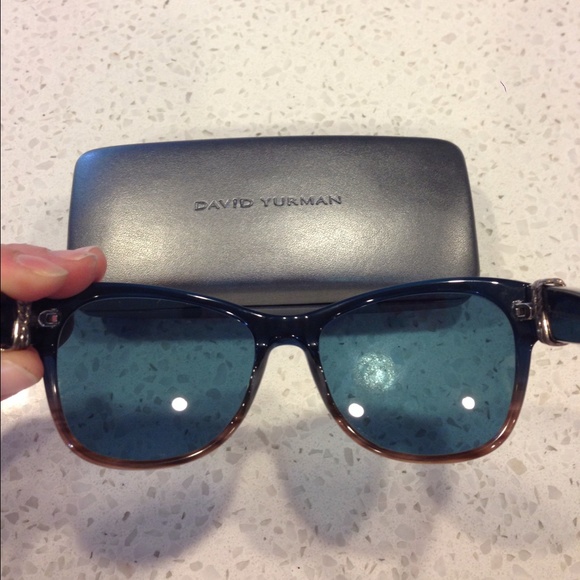 ❌FINAL SALE❌AUTH DAVID YURMAN blue/sterling Shades