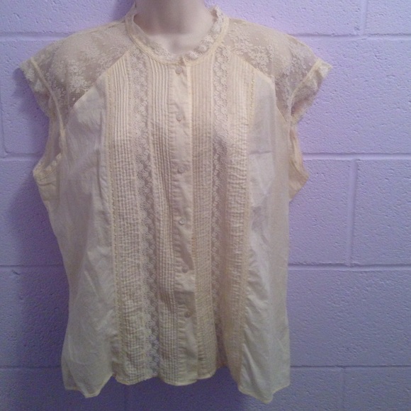 New York Company Sleeveless shirt