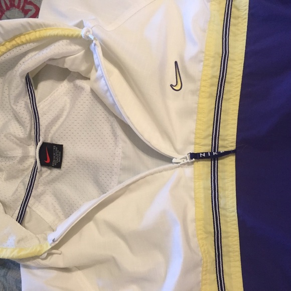 Nike pullover. - Picture 2 of 2