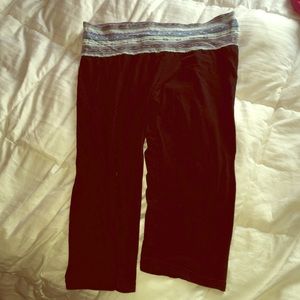 Yoga pant capris