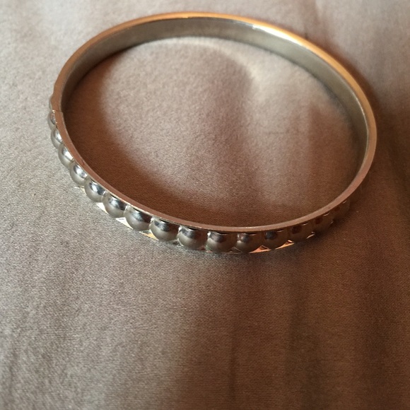 Bangle - Picture 1 of 2