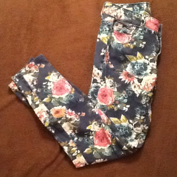 Flora print jeans.