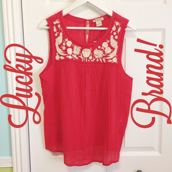 NWT! ❤️ Embroidered boho flowy red tank top