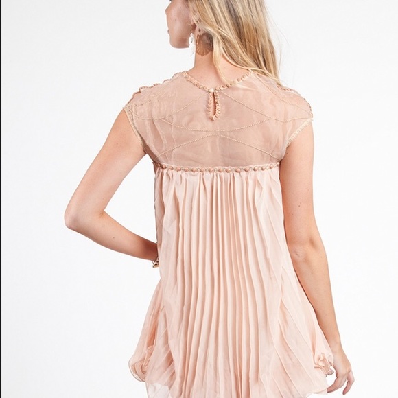 STYLESTALKER RHYTHM DRESS IN BEIGE - Picture 4 of 4